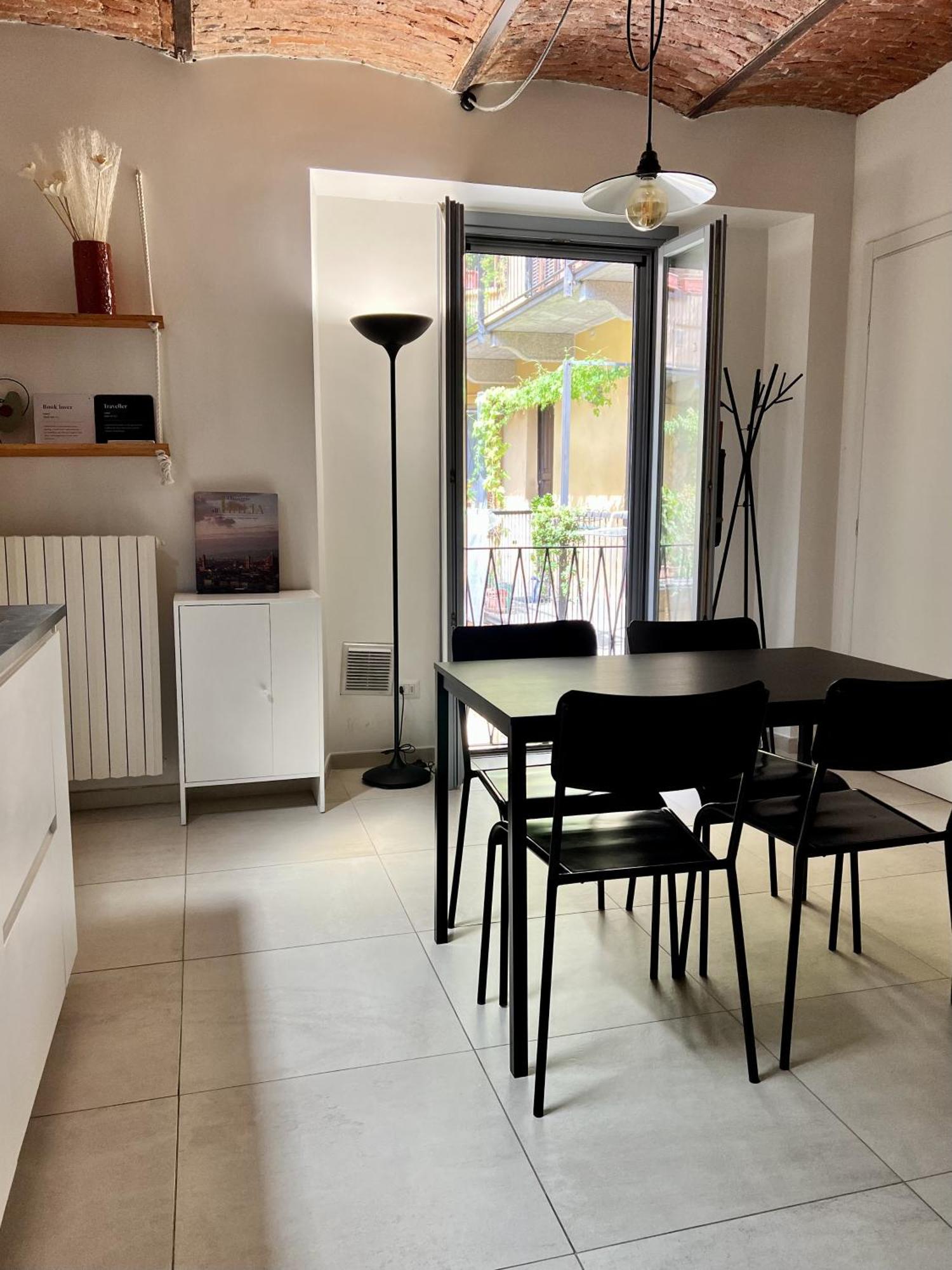 Bilocale Su Corte Milanese Экстерьер фото